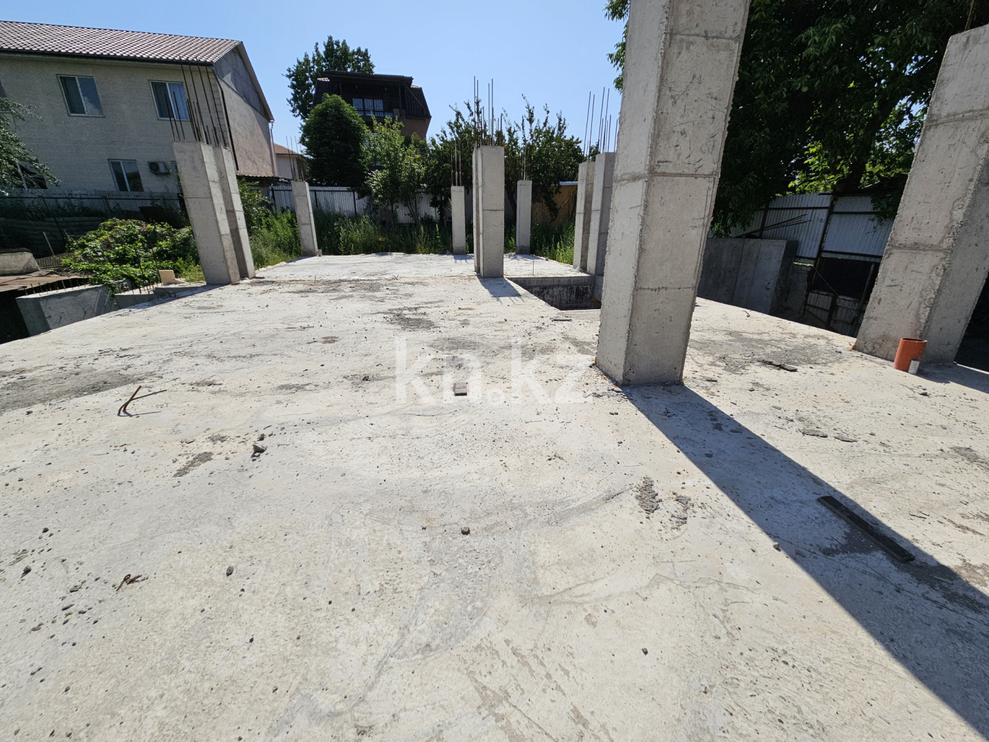 Продажа 7-комнатного дома, 350 м², ул. Саратовская - Продажа домов, коттеджей в Алматы фото 1 из 3