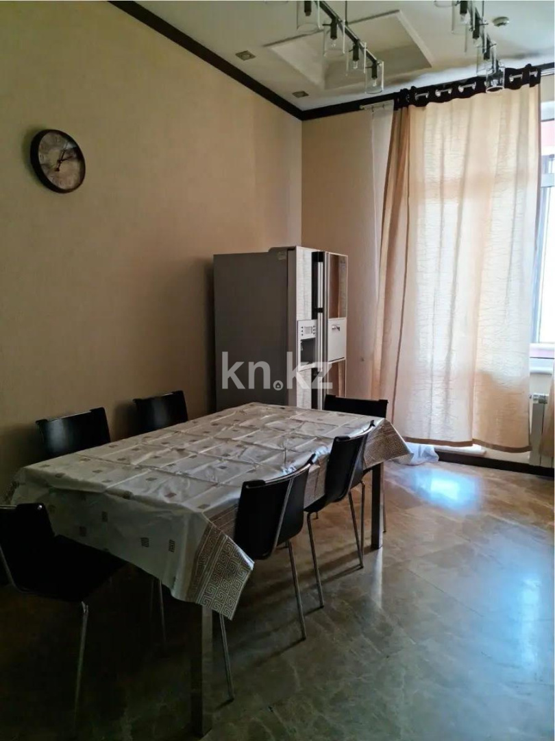 Продажа 8-комнатной квартиры, 500 м² - Продажа пятикомнатных и более квартир в Алматы фото 4 из 5