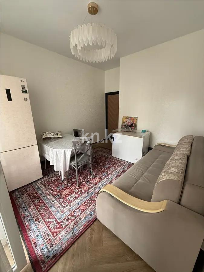 Продажа 2-комнатной квартиры, 70.2 м², ул. Толе би, дом  12 в Астане - фото 3