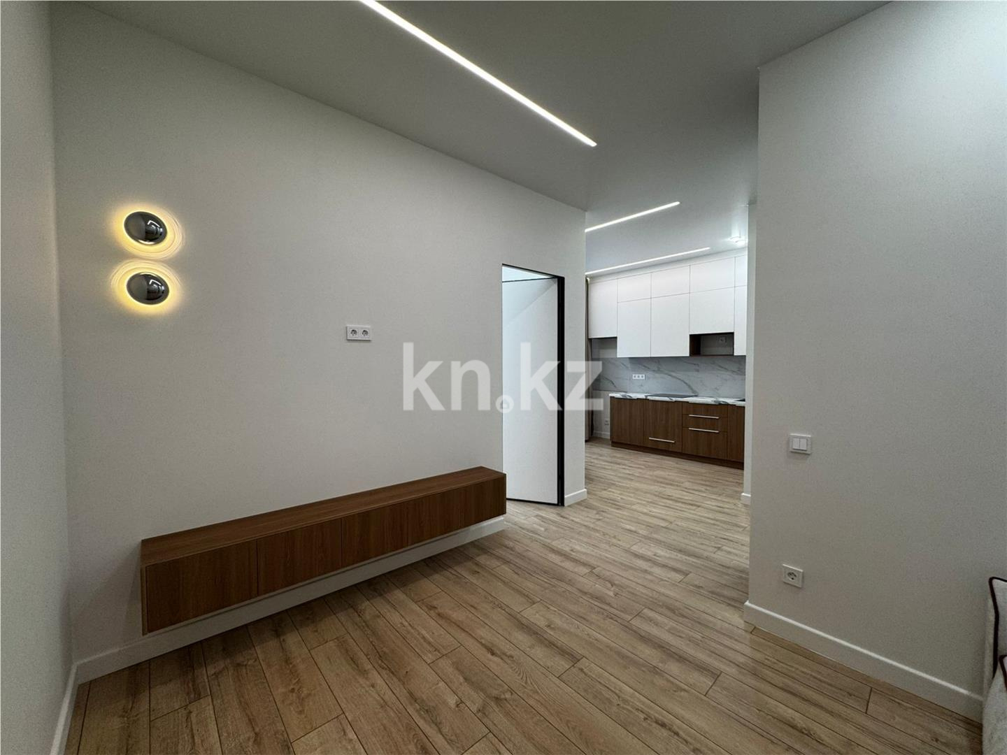 Продажа 2-комнатной квартиры, 43 м², ул. Е-15 в Астане - фото 3