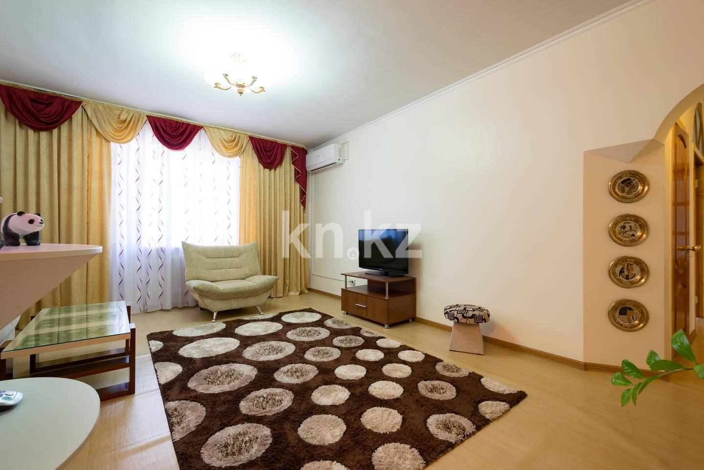 Аренда 4-комнатной квартиры посуточно, 98 м², Самал-2 мкр-н, дом  26 - Аренда  четырехкомнатных квартир посуточно в Алматы фото 3 из 14