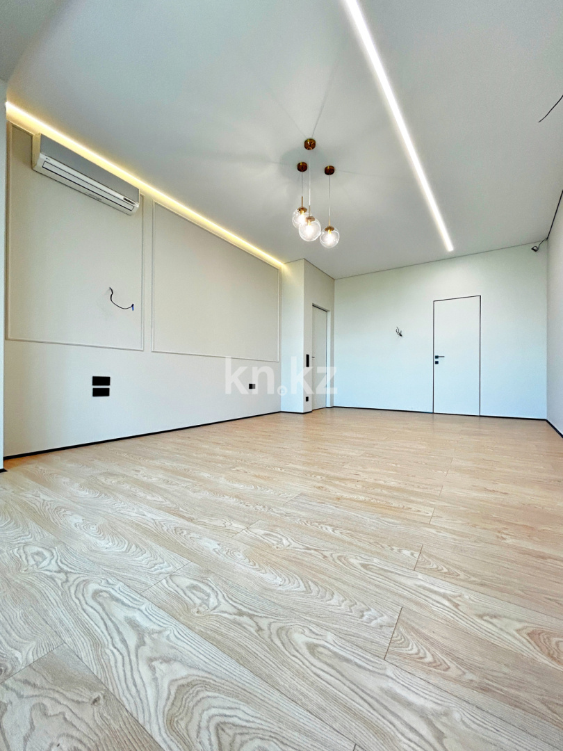 Продажа 4-комнатной квартиры, 130 м² в Алматы - фото 36