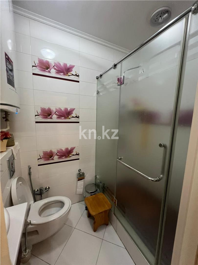 Продажа 4-комнатной квартиры, 188 м², ул. Аманжолова - Продажа  четырехкомнатных квартир в Караганде фото 20 из 28