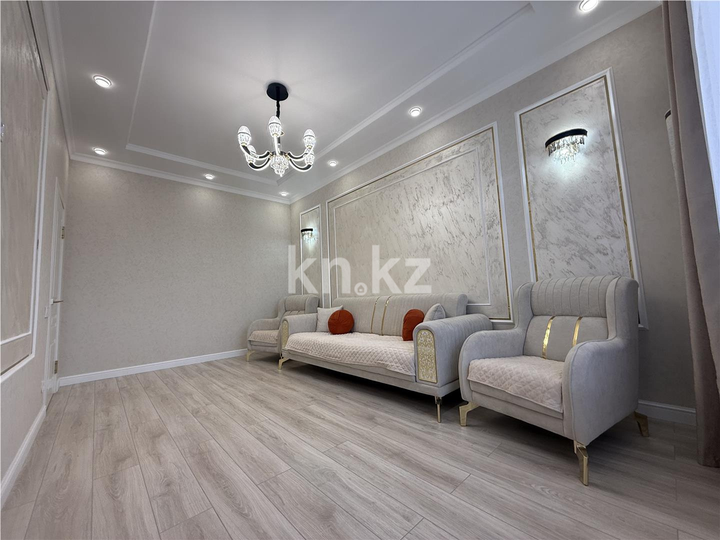 Продажа 2-комнатной квартиры, 50 м² - Продажа квартир в Караганде на Юго-Востоке - страница 10 фото 3 из 16