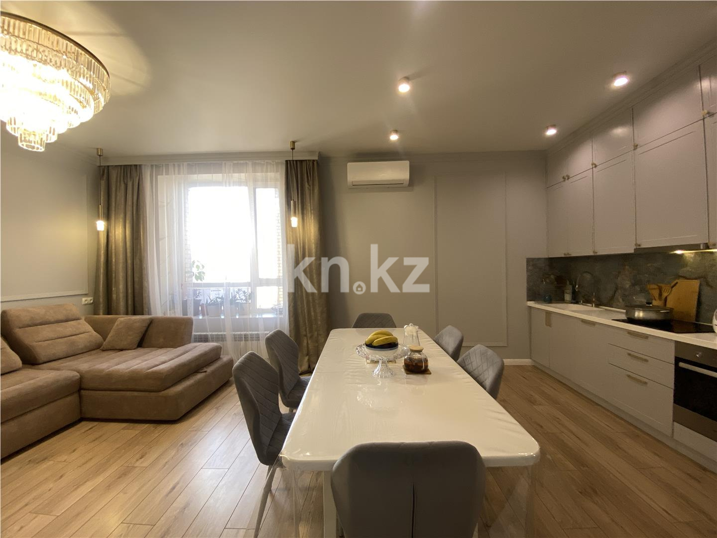 Продажа 4-комнатной квартиры, 98.7 м², ул. Казыбек би в Астане - фото 2