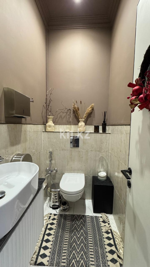 Продажа помещения, 140 м² - Продажа офисных и торговых помещений в Алматы фото 6 из 29