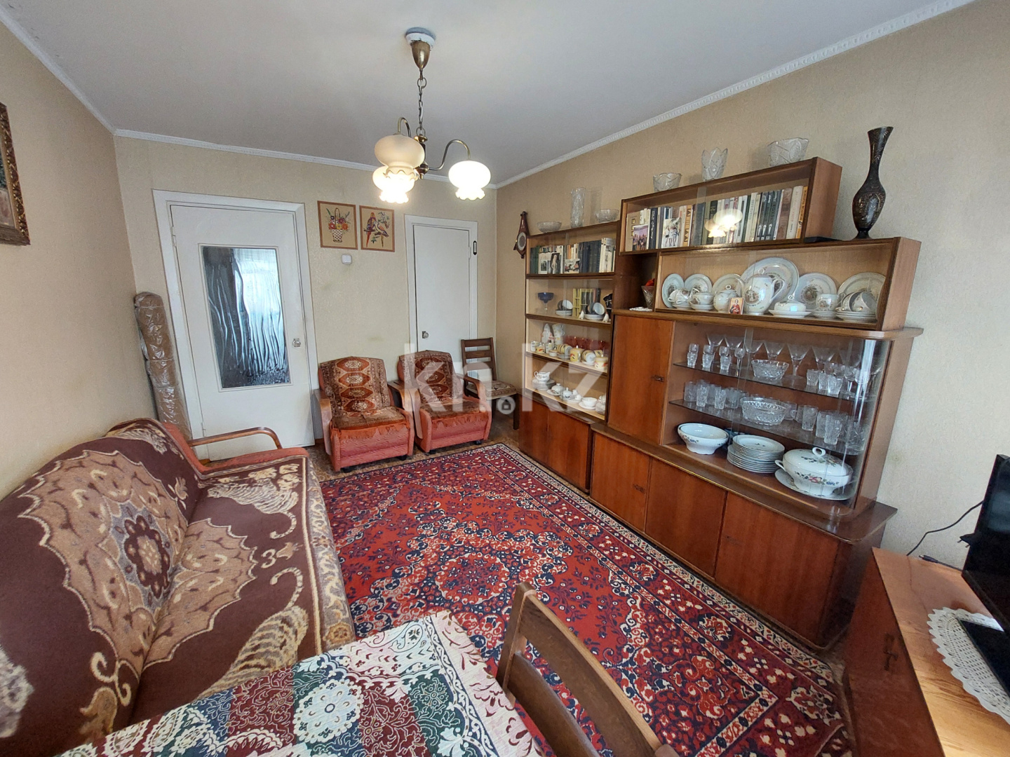 Продажа 2-комнатной квартиры, 47 м², пр. Сейфуллина, дом  3 - Продажа  двухкомнатных квартир в Караганде с фото фото 2 из 8