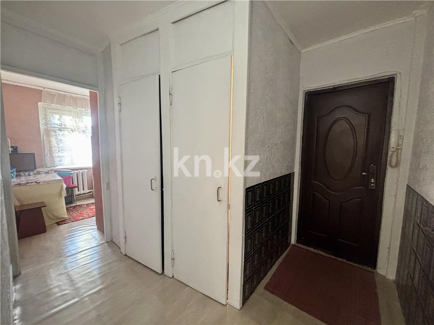 Продажа 2-комнатной квартиры, 44 м², мкр-н 22, дом  6 - Продажа квартир в Караганде фото 9 из 14