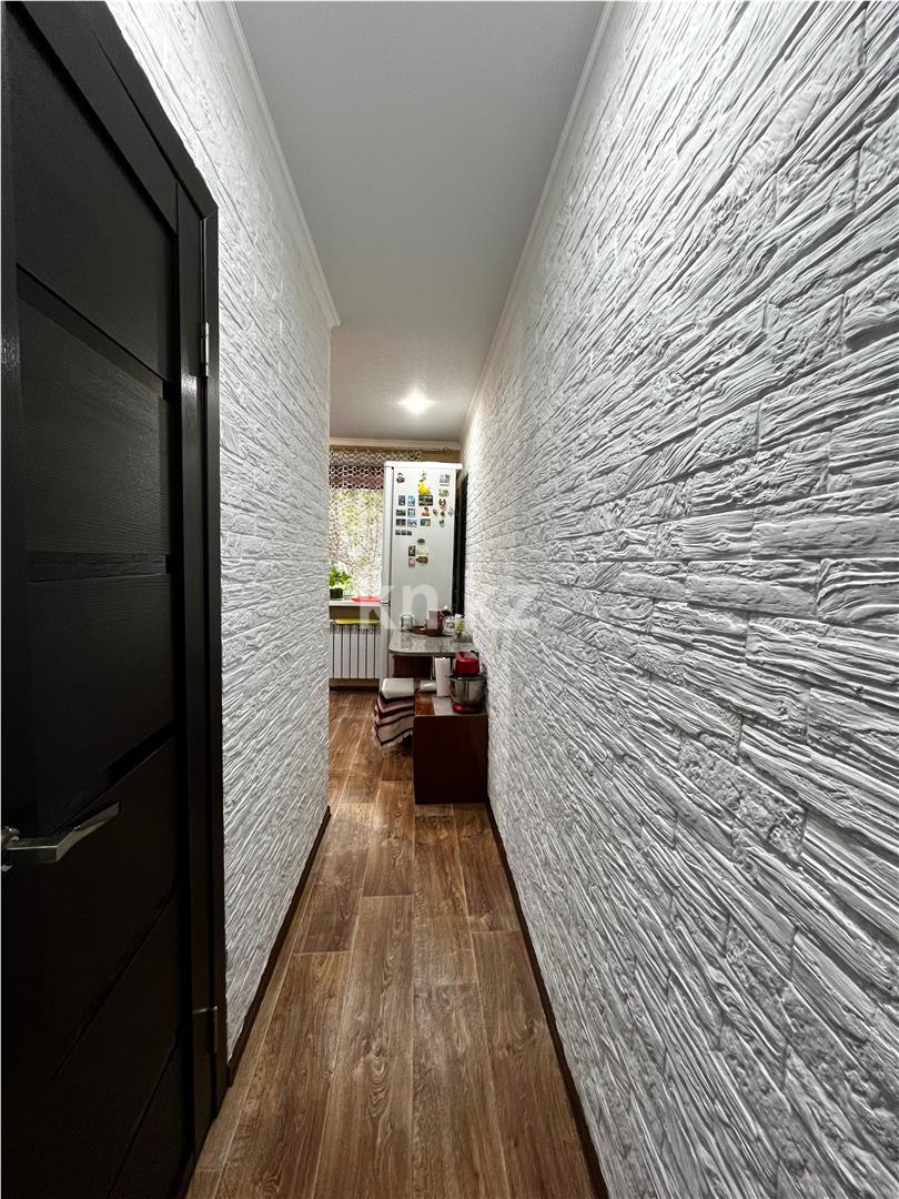 Продажа 3-комнатной квартиры, 61 м², мкр-н 19 в Караганде - фото 12