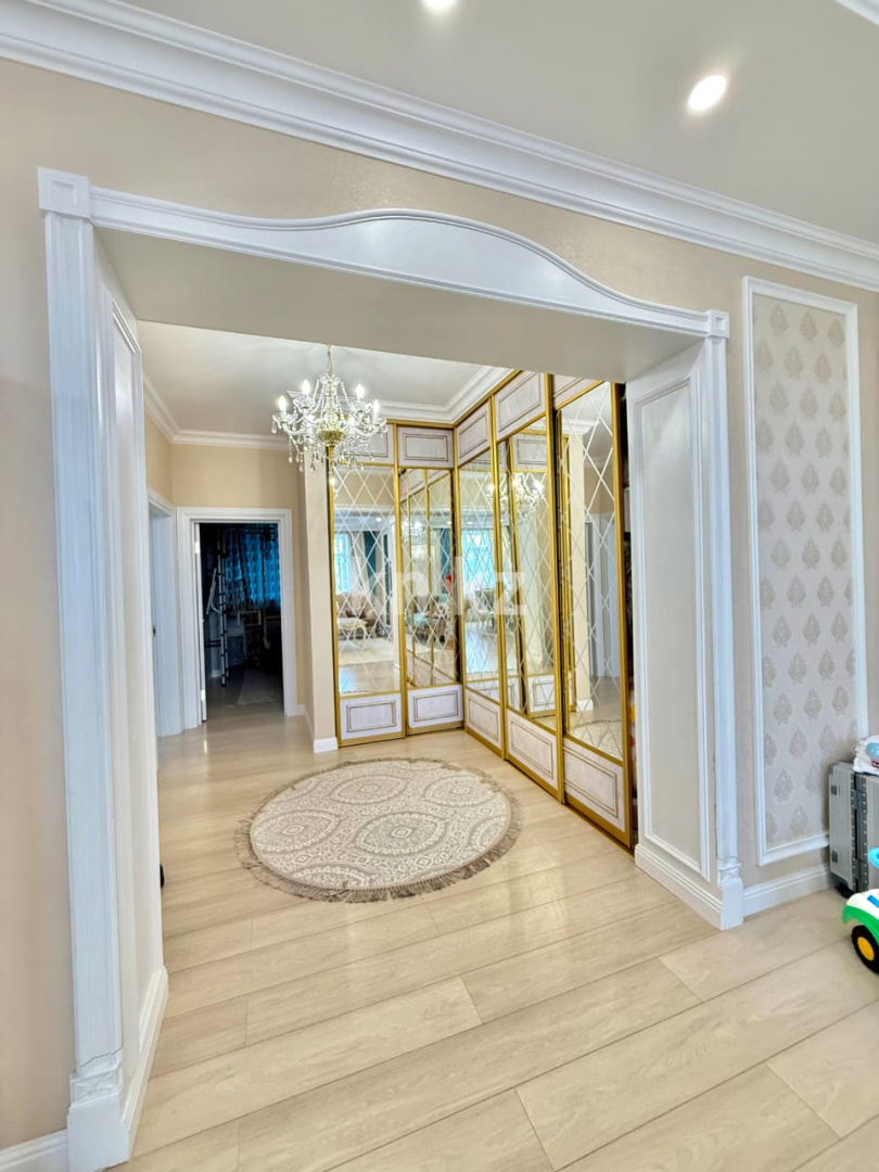 Продажа 4-комнатной квартиры, 140 м², пр. Шахтеров, дом  5/1 в Караганде - фото 16