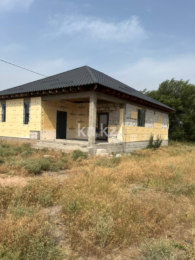 Продажа 4-комнатного дома, 140 м², мкр-н Альмерек - Продажа квартир в Казахстане фото 1 из 7
