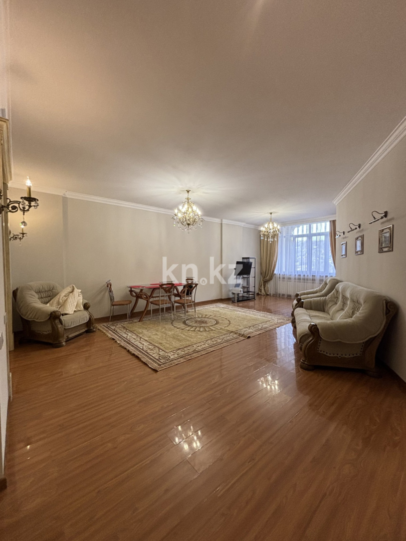 Аренда 2-комнатной квартиры, 104 м², Жамал Омаровой, дом  37 - Аренда квартиры помесячно в Алматы фото 1 из 16