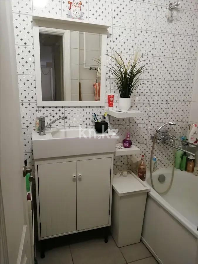 Продажа 3-комнатной квартиры, 55.6 м² в Алматы - фото 4