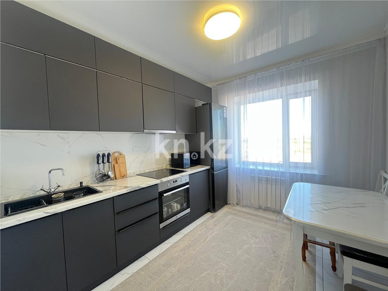 Продажа 2-комнатной квартиры, 60 м², ул. Муканова, дом  84 - Продажа  двухкомнатных квартир в Караганде фото 1 из 15
