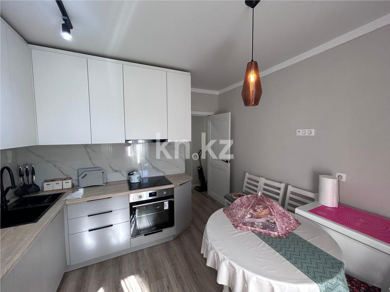 Продажа 2-комнатной квартиры, 62 м² в Астане