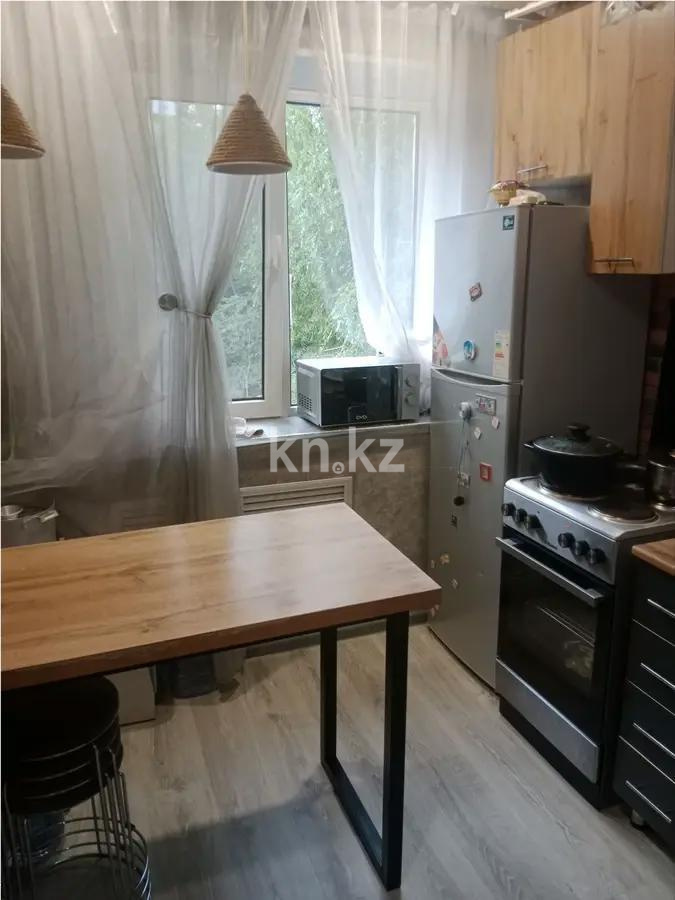 Продажа 2-комнатной квартиры, 47 м², мкр-н 22, дом  27/61 в Караганде - фото 3