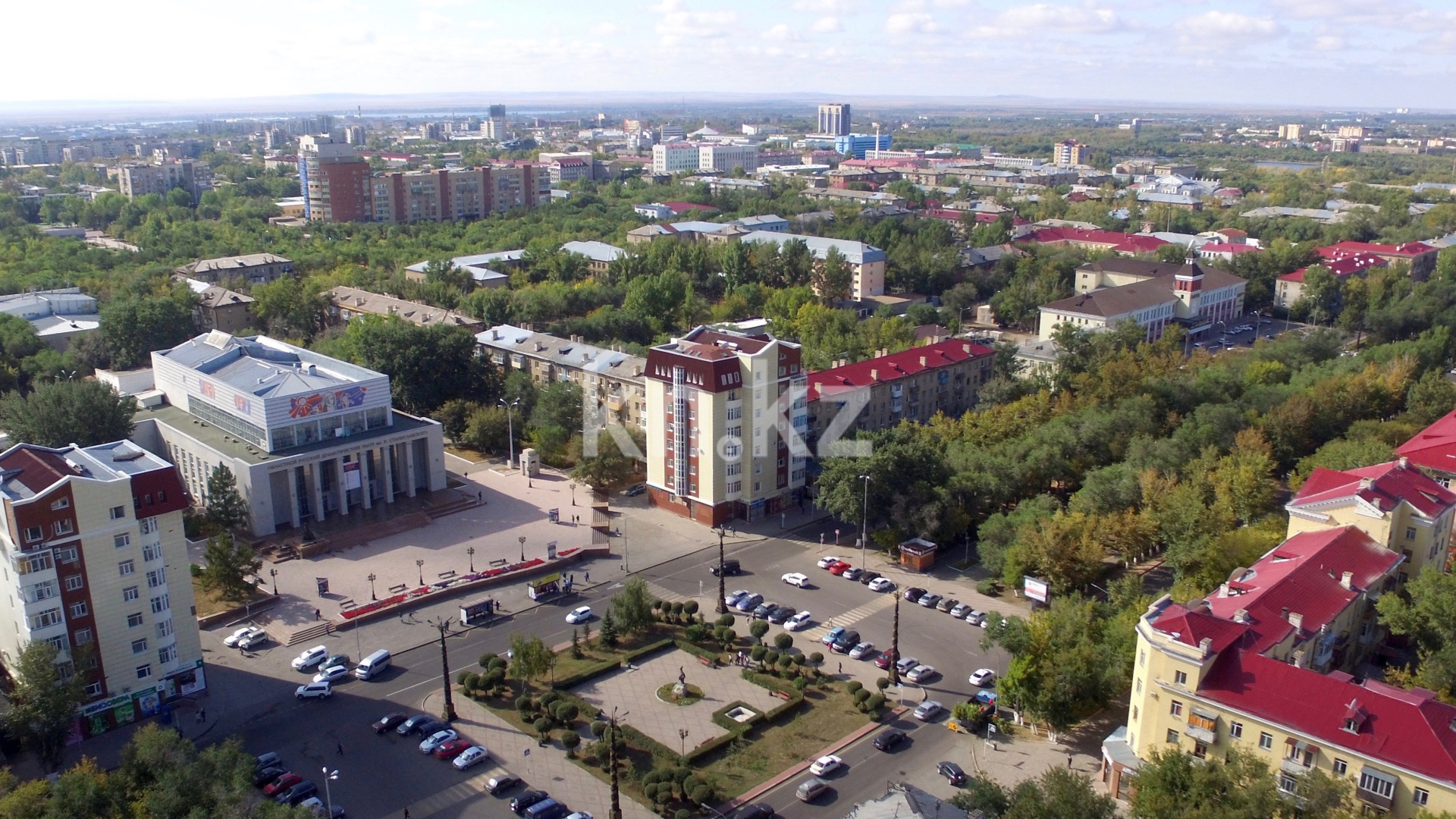 ЖК Нурсултана Назарбаева, 17/2 в Караганде: жилой комплекс, описание, цены,  планировки и фото. Новостройки на kn.kz