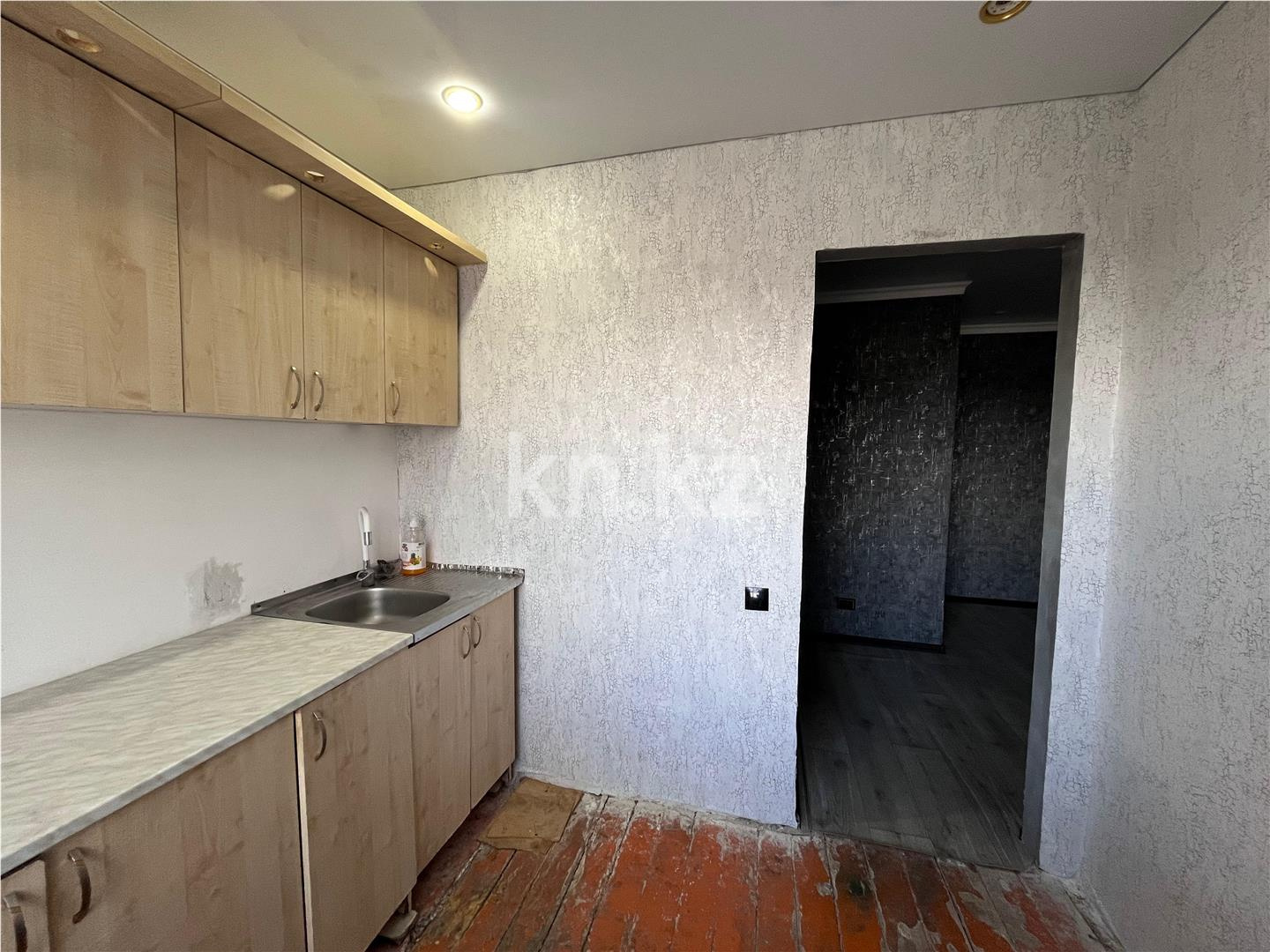 Продажа 3-комнатной квартиры, 56 м², мкр-н 12 в Караганде - фото 8