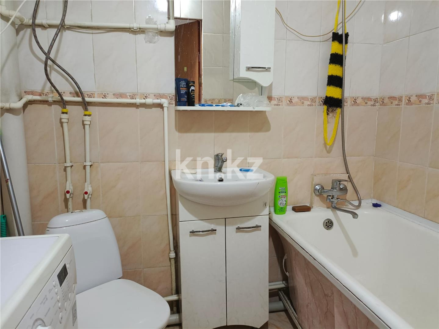 Продажа 2-комнатной квартиры, 42 м², мкр-н 22 в Караганде - фото 11