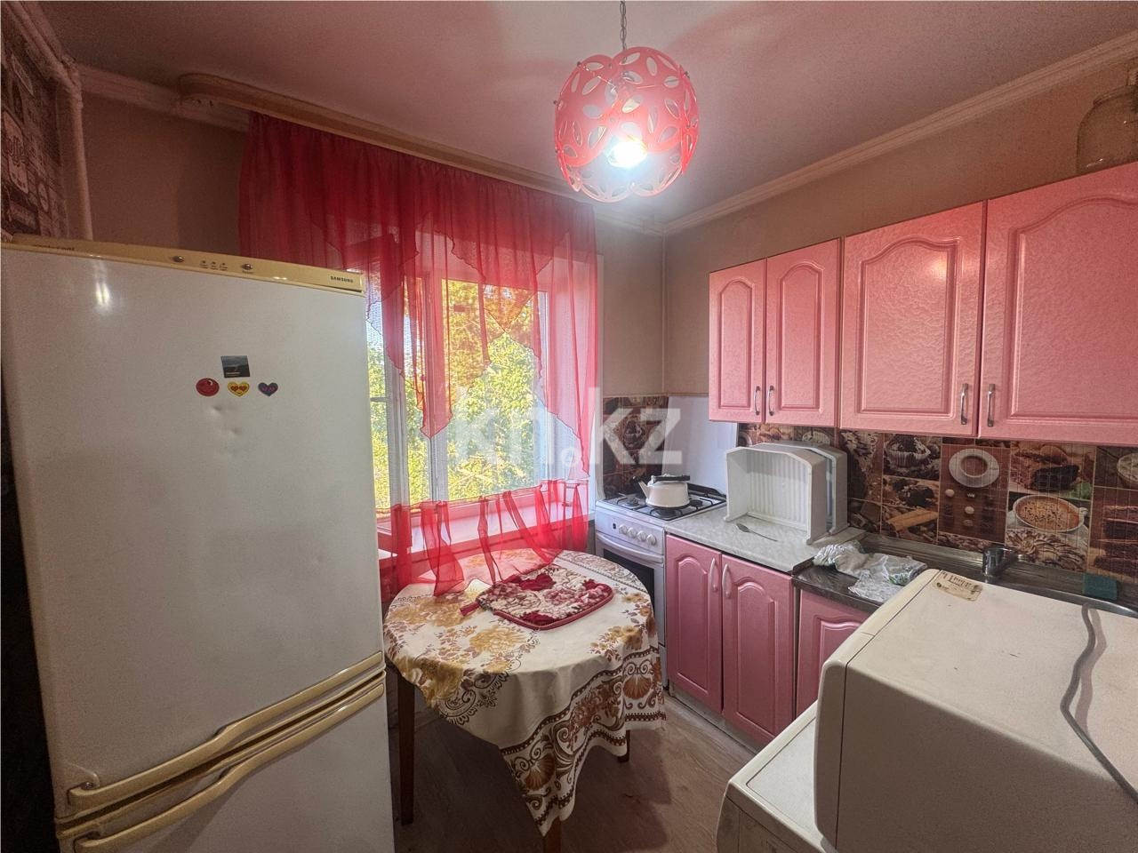Продажа 3-комнатной квартиры, 59 м² - Продажа трехкомнатных квартир в кирпичном доме в Караганде фото 7 из 13