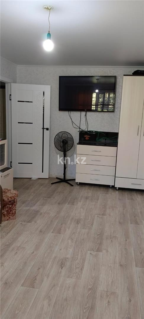 Продажа 1-комнатной квартиры, 32 м², мкр-н Восток-2 - Продажа  однокомнатных квартир в Караганде с фото фото 2 из 9