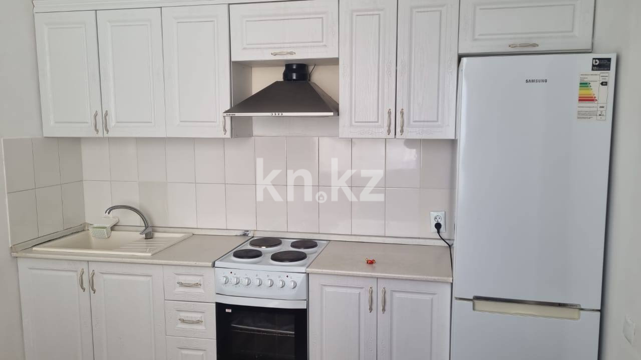 Аренда 1-комнатной квартиры, 45 м², пр. Абылай хана, дом  52 - пр. Момышулы - Аренда жилой и коммерческой недвижимости в Астане фото 1 из 9