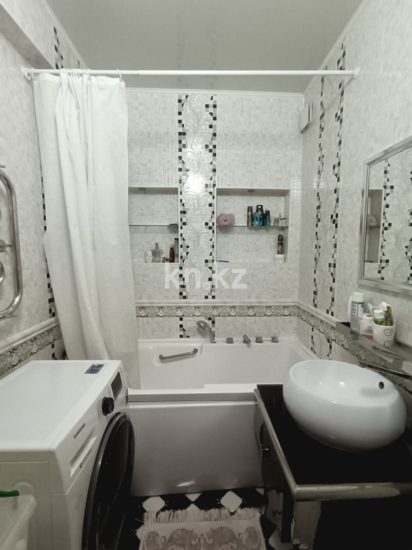 Аренда 2-комнатной квартиры, 55 м², мкр. Самал-1 - Аренда квартир помесячно в Алматы фото 14 из 21