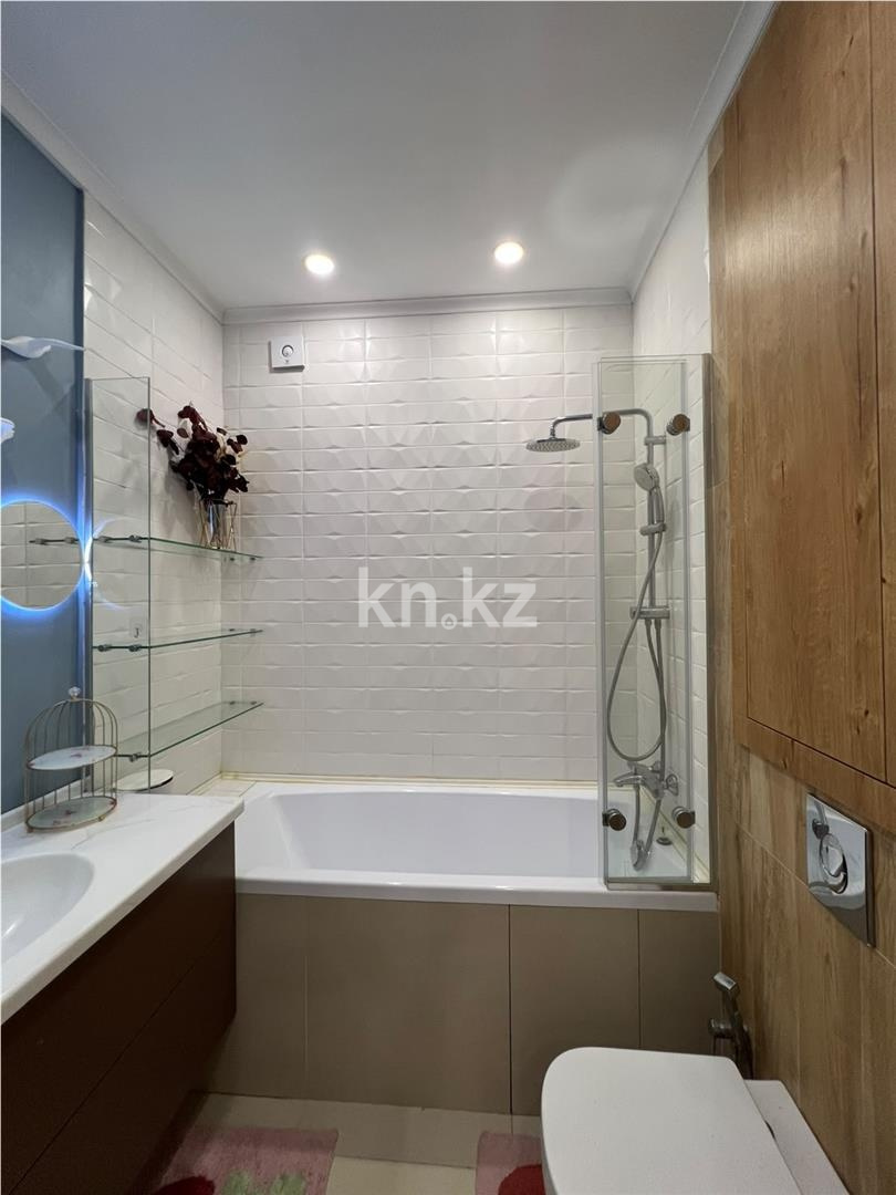 Продажа 4-комнатной квартиры, 112 м² в Караганде - фото 14