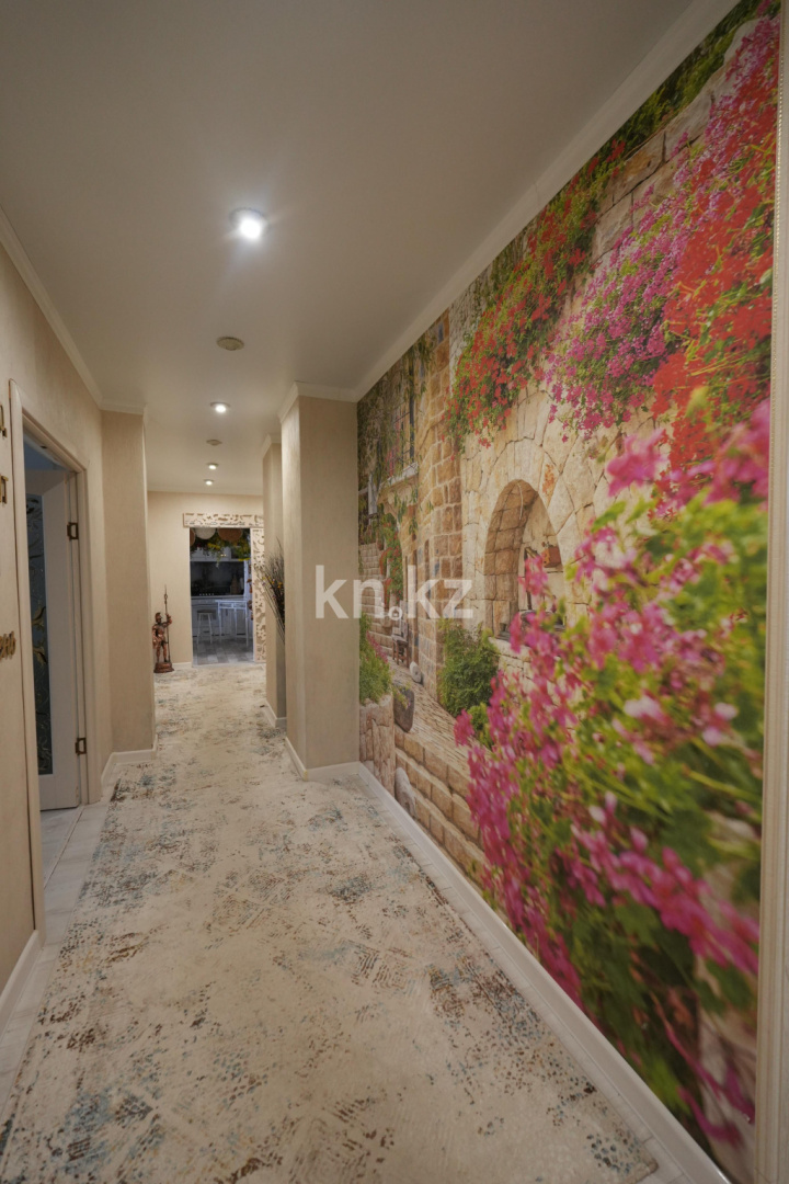 Продажа 5-комнатной квартиры, 188 м² - Недвижимость в Актобе фото 6 из 26