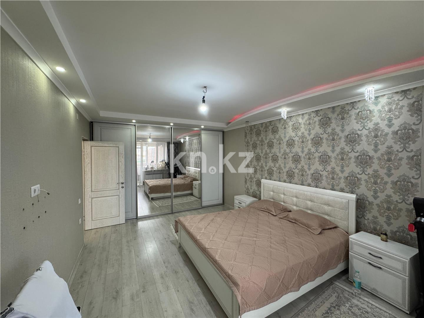 Продажа 3-комнатной квартиры, 144 м² - Продажа квартир в Караганде в Майкудуке - страница 2 фото 7 из 21