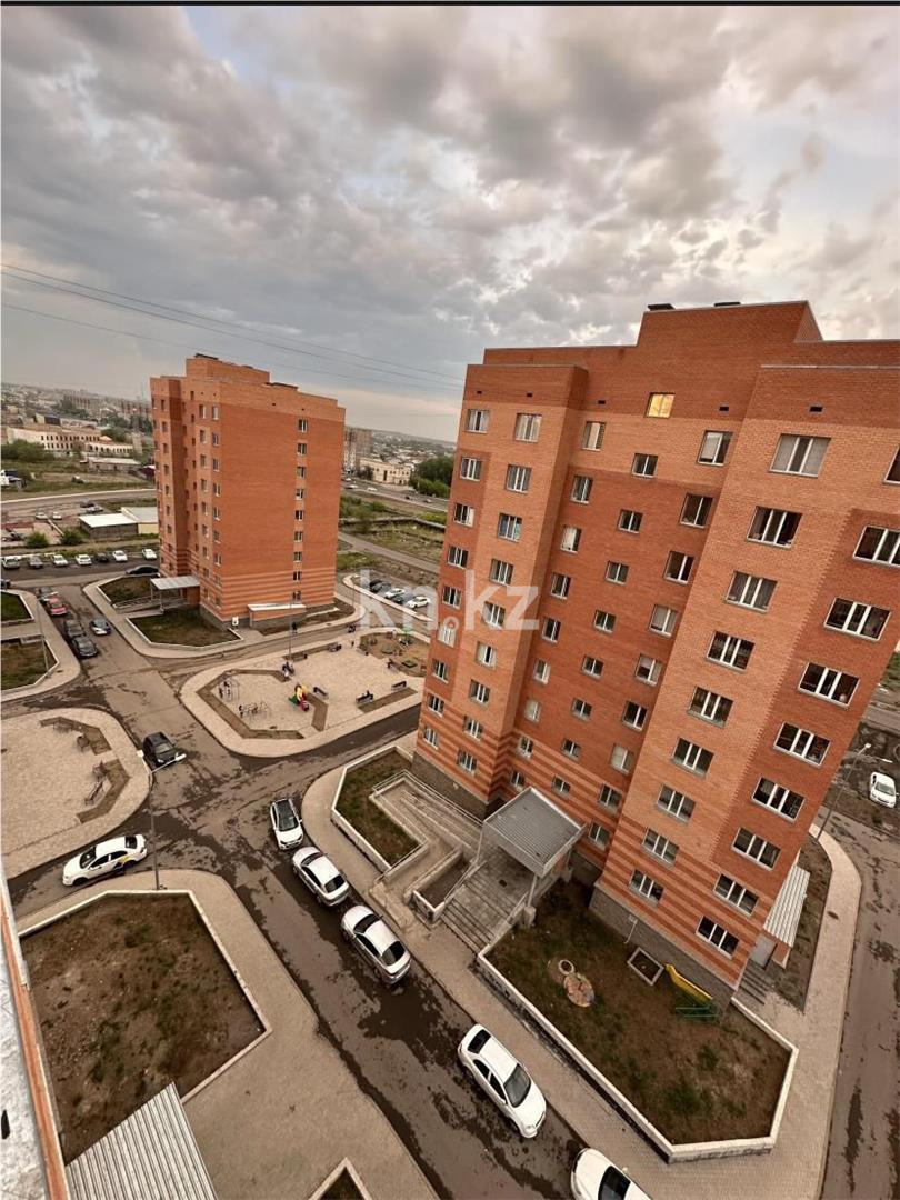 Продажа 2-комнатной квартиры, 50 м², ул. Коммунистическая - Продажа квартир в Караганде фото 1 из 11