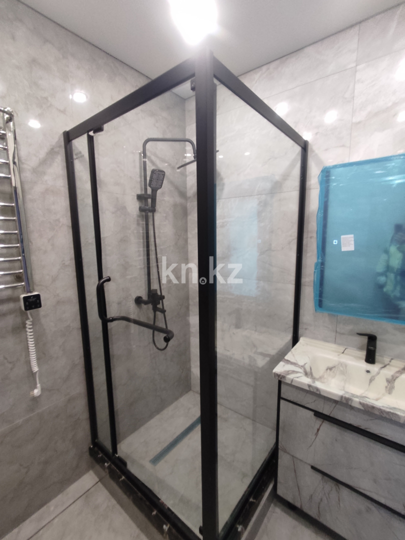 Продажа 2-комнатной квартиры, 73.3 м² в Алматы - фото 37