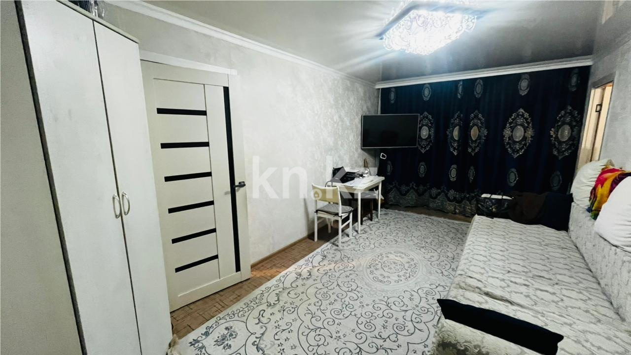 Продажа 2-комнатной квартиры, 44 м², 12 мкр. - Продажа квартир в Караганде с фото фото 3 из 14
