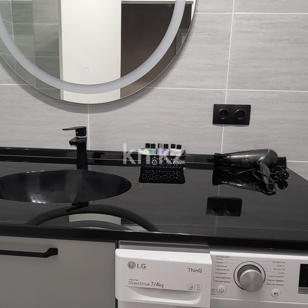 Аренда 1-комнатной квартиры посуточно, 41 м², ул. Казыбек би, дом  11б - Аренда квартир посуточно в Астане без посредников фото 8 из 11