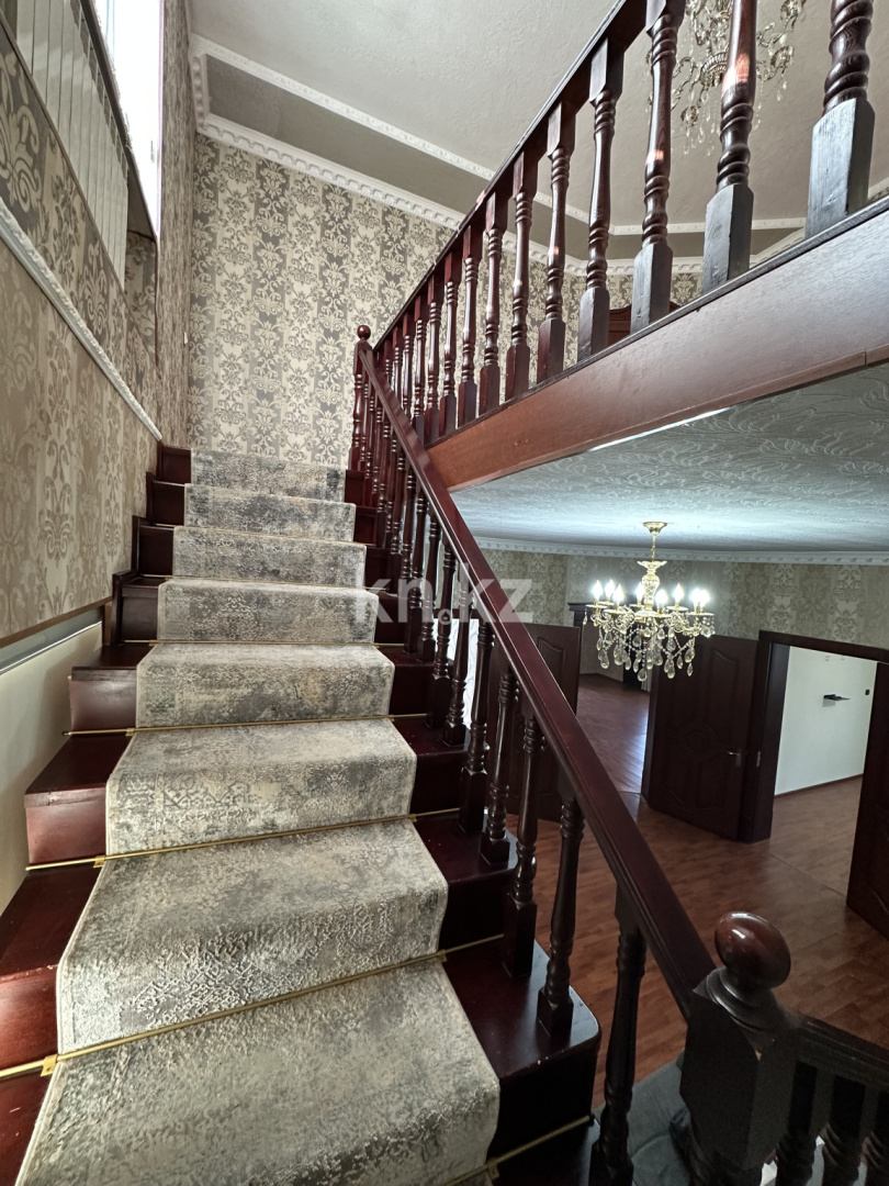 Продажа 7-комнатного дома, 280 м², Нурашбеков, дом  2 - Продажа домов, коттеджей в Казахстане фото 17 из 26