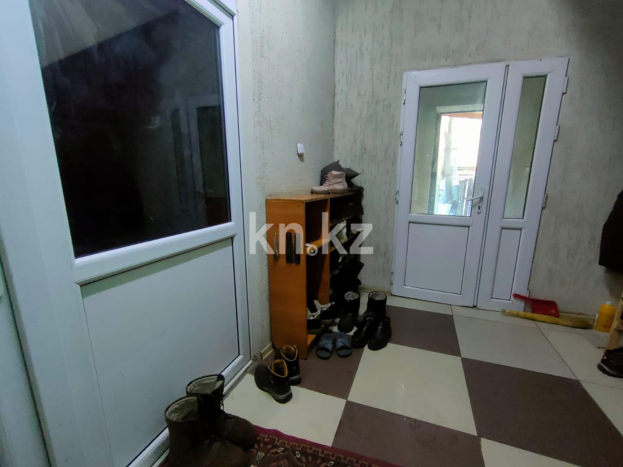 Продажа 10-комнатного дома, 650 м², ул. Джалиля - Продажа домов, коттеджей в Караганде с фото фото 29 из 35