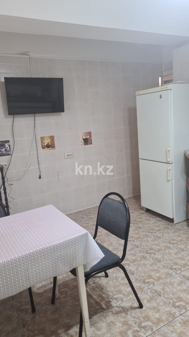 Аренда 3-комнатной квартиры, 95 м² - Аренда трехкомнатных квартир помесячно от хозяев в Алматы фото 4 из 16