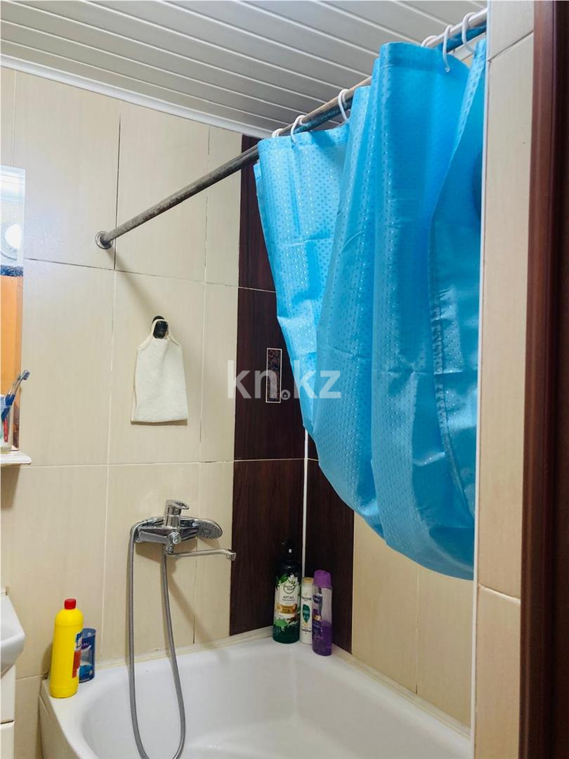 Продажа 4-комнатной квартиры, 83 м², ул. Муканова - Продажа  четырехкомнатных квартир в Караганде фото 16 из 24