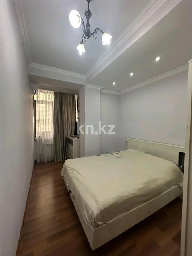 Продажа 3-комнатной квартиры, 70 м², ул. Досмухамедова, дом  101 в Алматы - фото 2