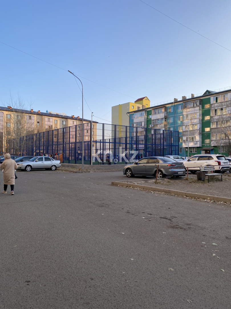 Продажа 3-комнатной квартиры, 60 м², мкр-н Голубые Пруды, дом  12 в Караганде - фото 15