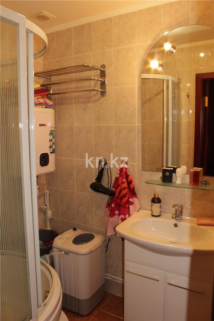 Продажа 3-комнатной квартиры, 68 м² в Караганде - фото 10