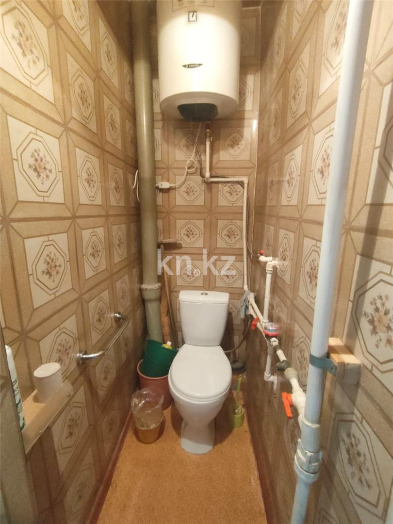 Продажа 3-комнатной квартиры, 58 м², ул. Жекибаева - Продажа  трехкомнатных квартир в Караганде фото 8 из 11