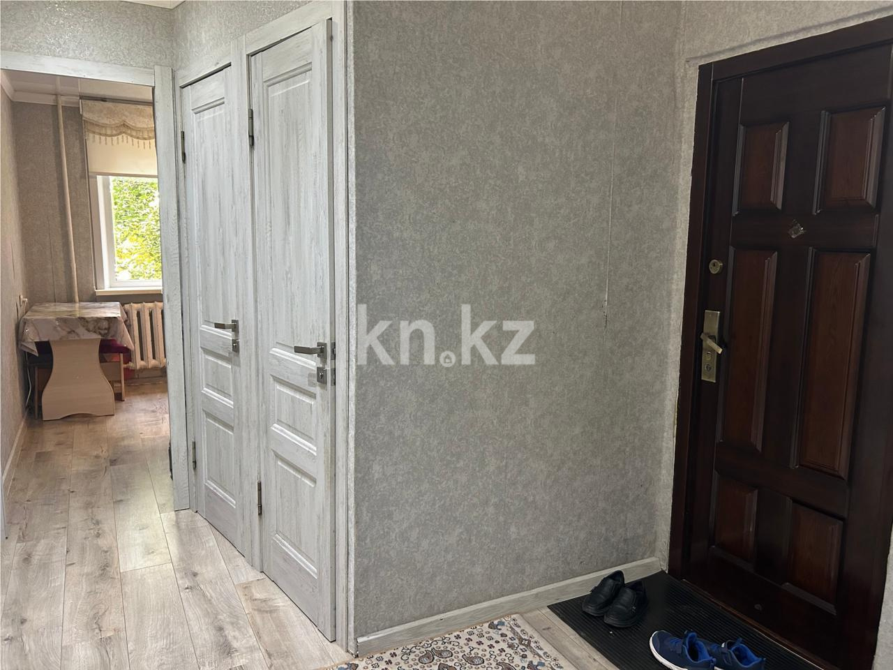 Продажа 3-комнатной квартиры, 63 м², мкр-н 16 в Караганде - фото 12