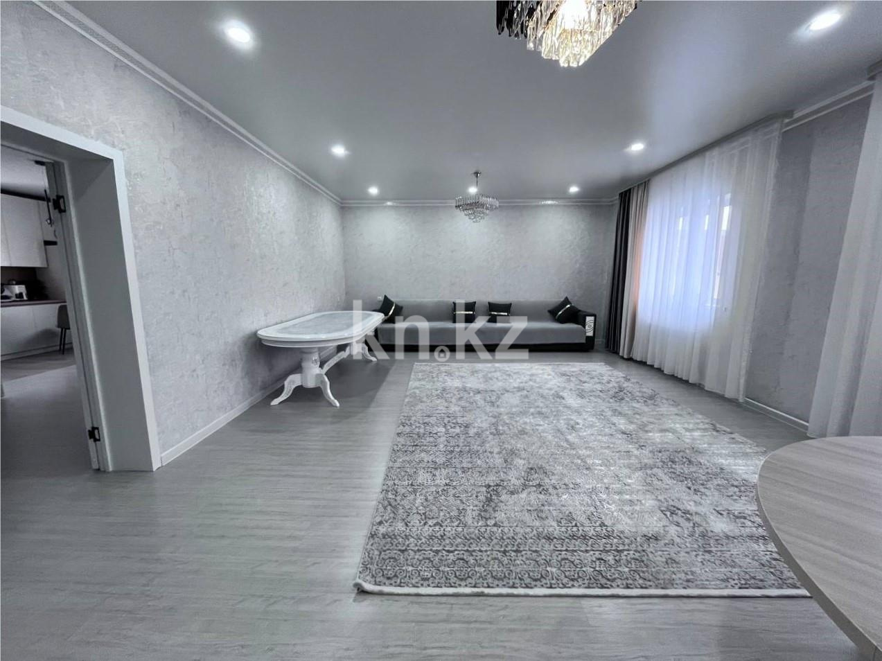 Продажа 4-комнатного дома, 222.9 м², ул. Елебекова - Продажа домов и коттеджей в Караганде фото 1 из 67