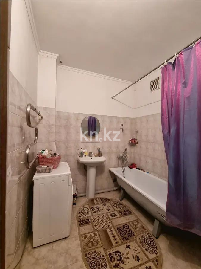 Продажа 3-комнатной квартиры, 103 м², мкр-н Аксай-4, дом  121 в Алматы - фото 6