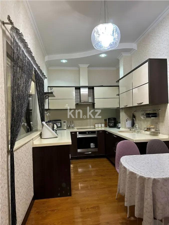Продажа 4-комнатной квартиры, 132 м², пр. Абая, дом  150/230 в Алматы - фото 5