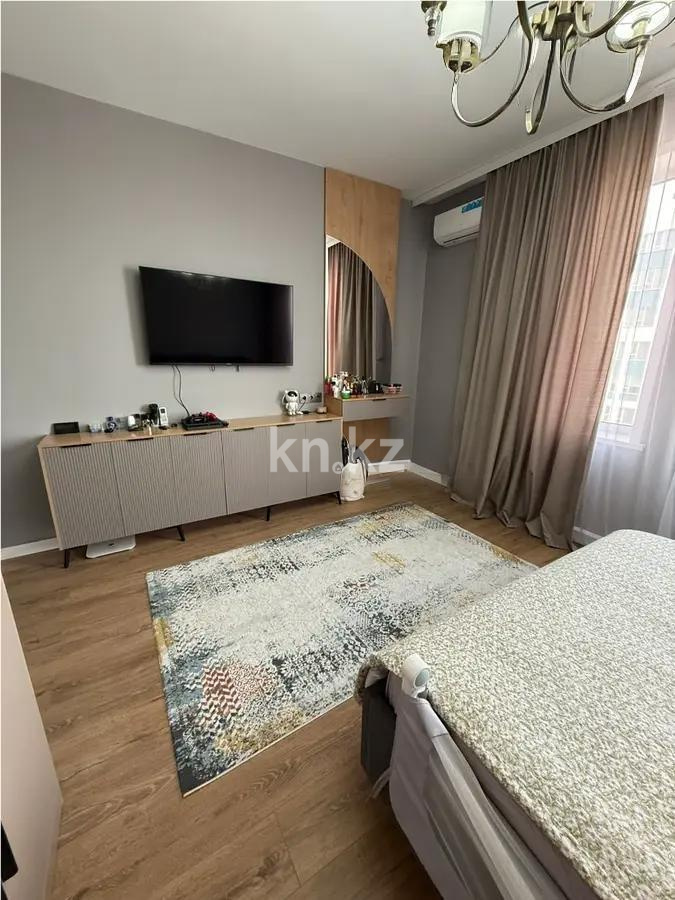 Продажа 1-комнатной квартиры, 42 м² в Астане