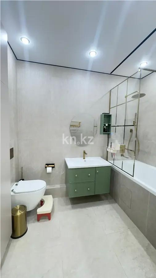 Продажа 3-комнатной квартиры, 118 м², ул. Жандосова, дом  94а в Алматы - фото 5