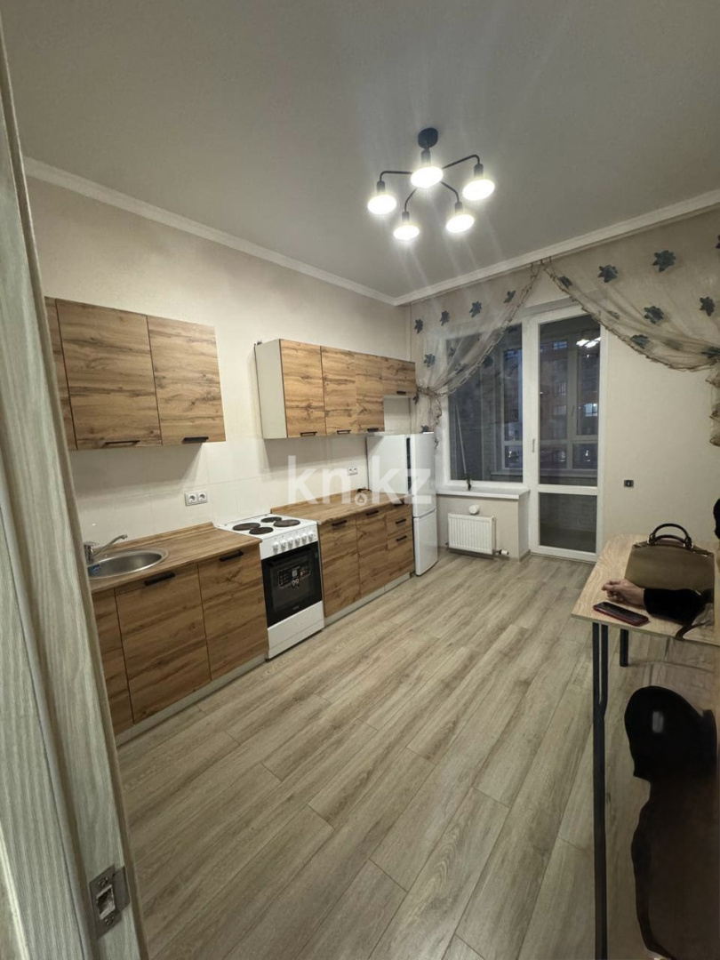 Аренда 2-комнатной квартиры, 62 м², ул. Мухамедханова, дом  6 - ул. Анет баба - Продажа квартир в Астане фото 1 из 10
