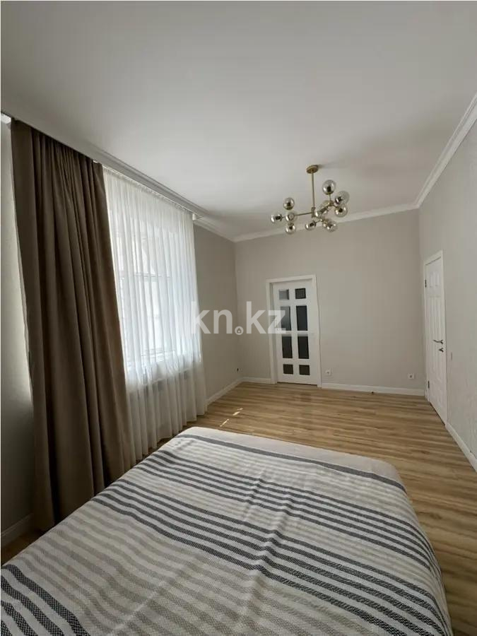 Продажа 3-комнатной квартиры, 130 м², ул. Туркестан, дом  14/2 в Астане - фото 2